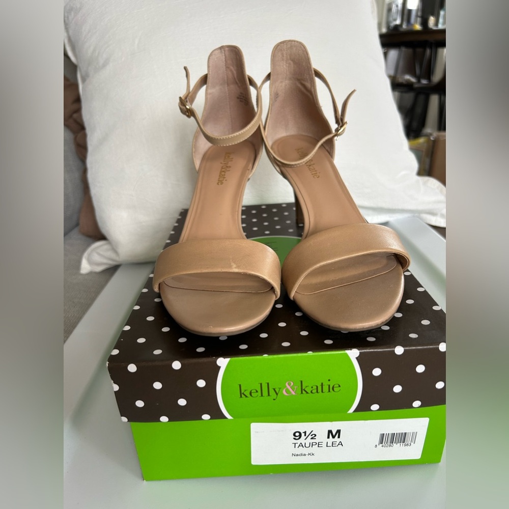 Taupe heels